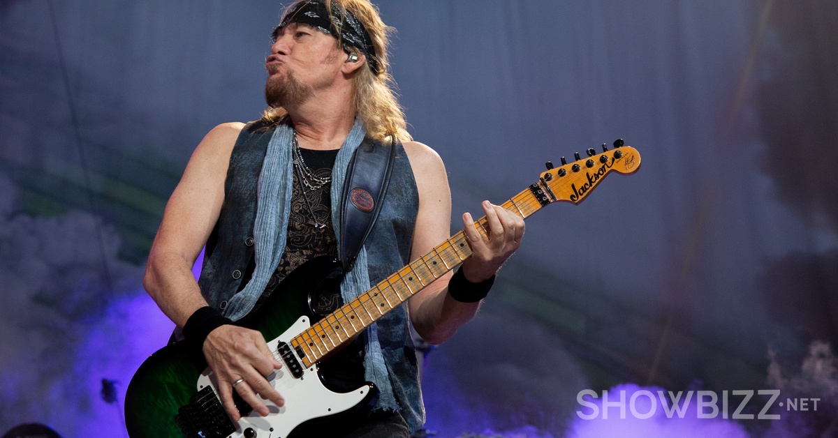 Adrian Smith Personnalité