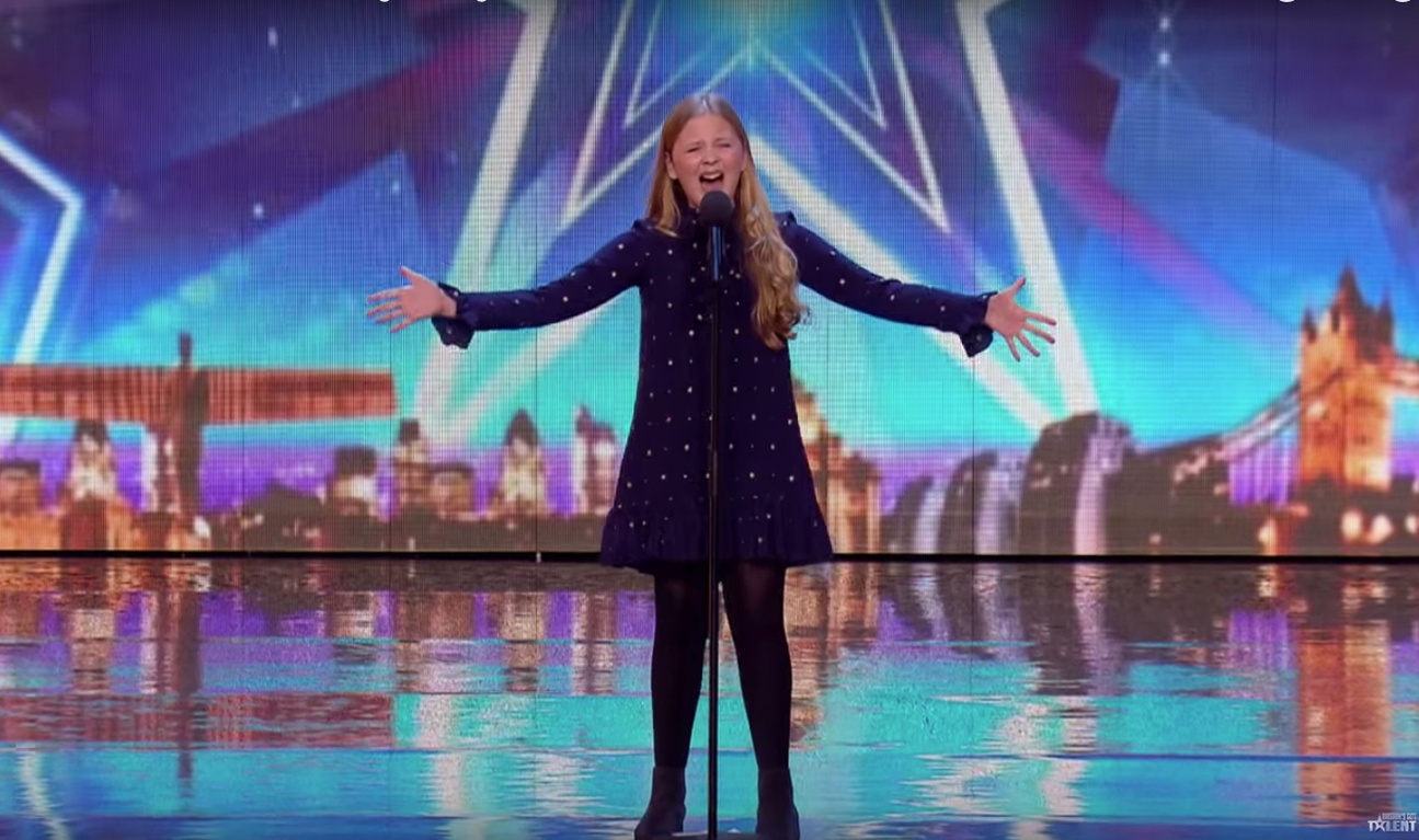 Cette timide fillette de 12 ans donne la performance d'une vie à Britain's Got Talent